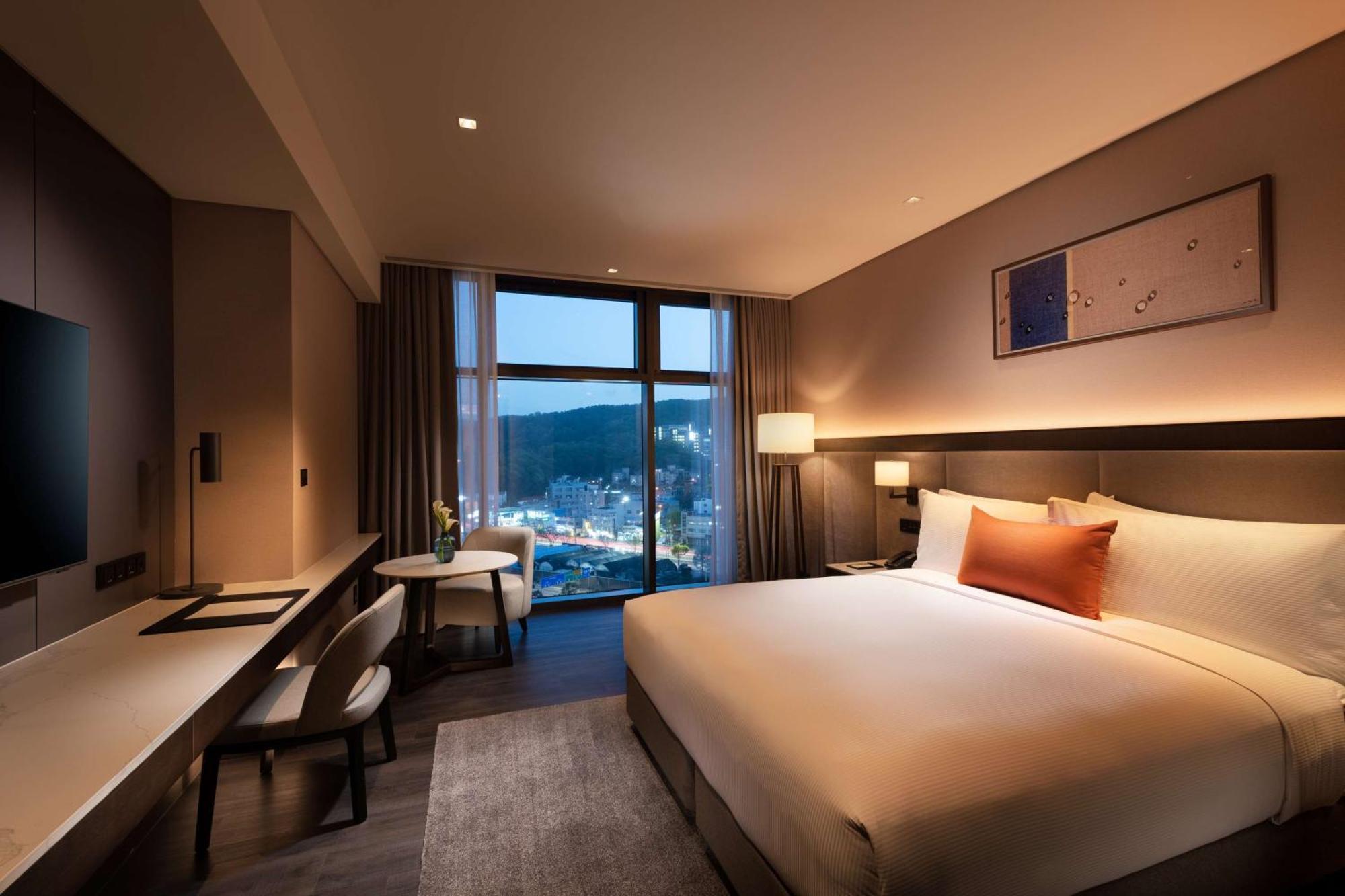 Doubletree By Hilton Seoul Pangyo Hotel Szongnam Kültér fotó