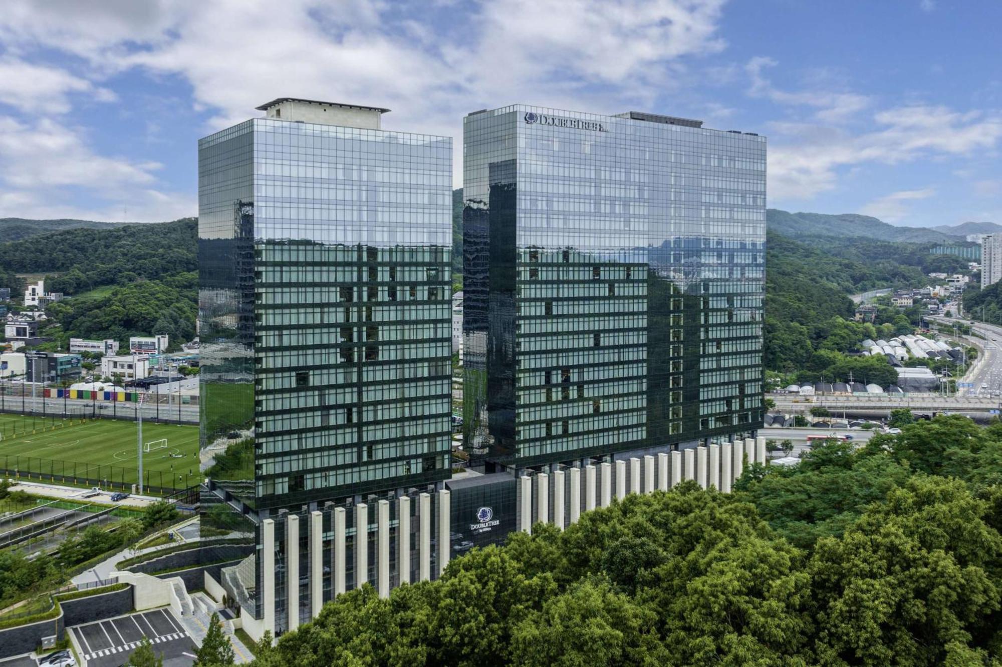 Doubletree By Hilton Seoul Pangyo Hotel Szongnam Kültér fotó
