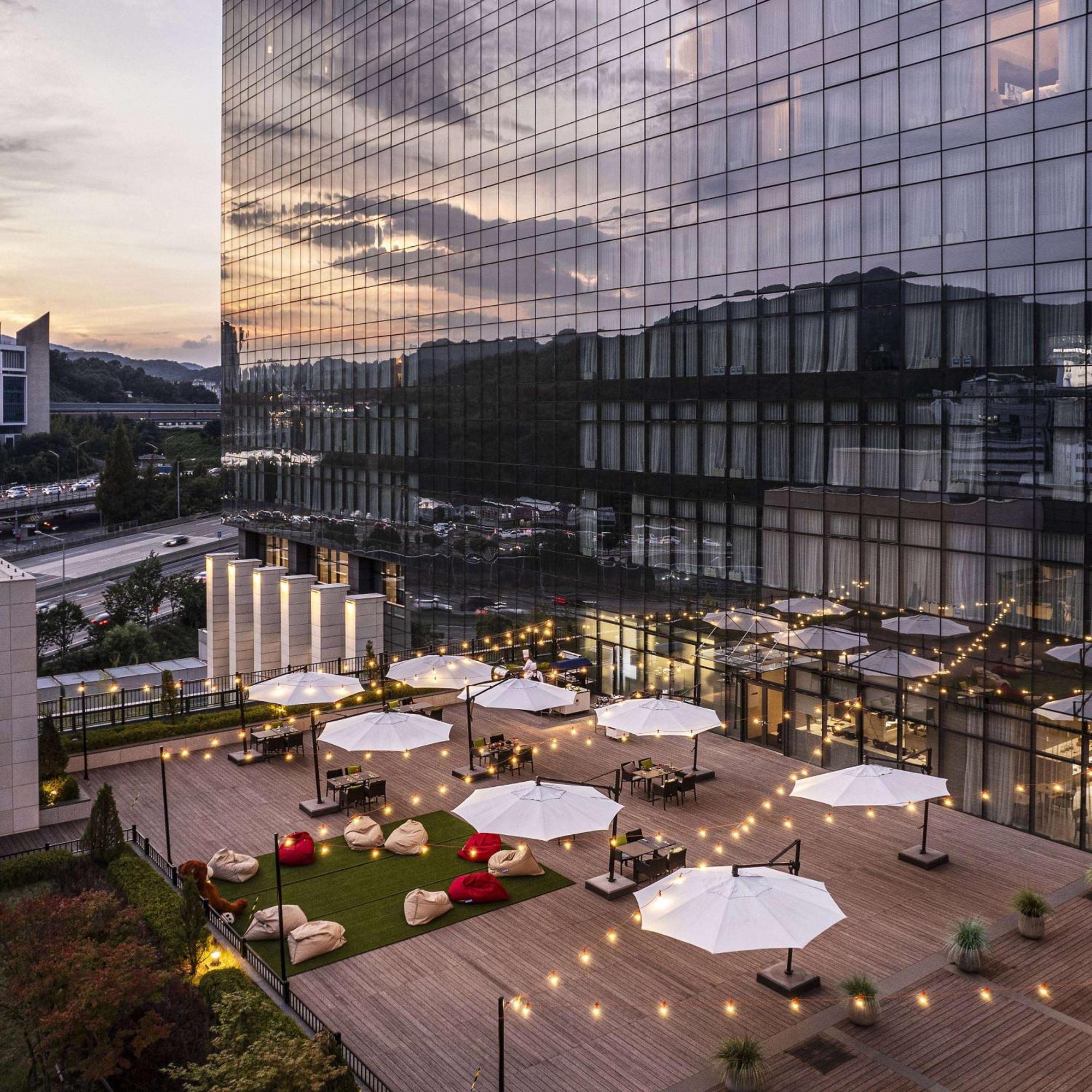 Doubletree By Hilton Seoul Pangyo Hotel Szongnam Kültér fotó